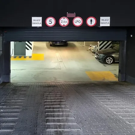 Blue Rooster - Free Parking Space Apartman